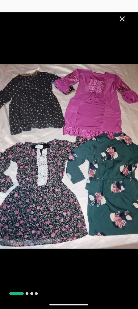 Lot 4 robes