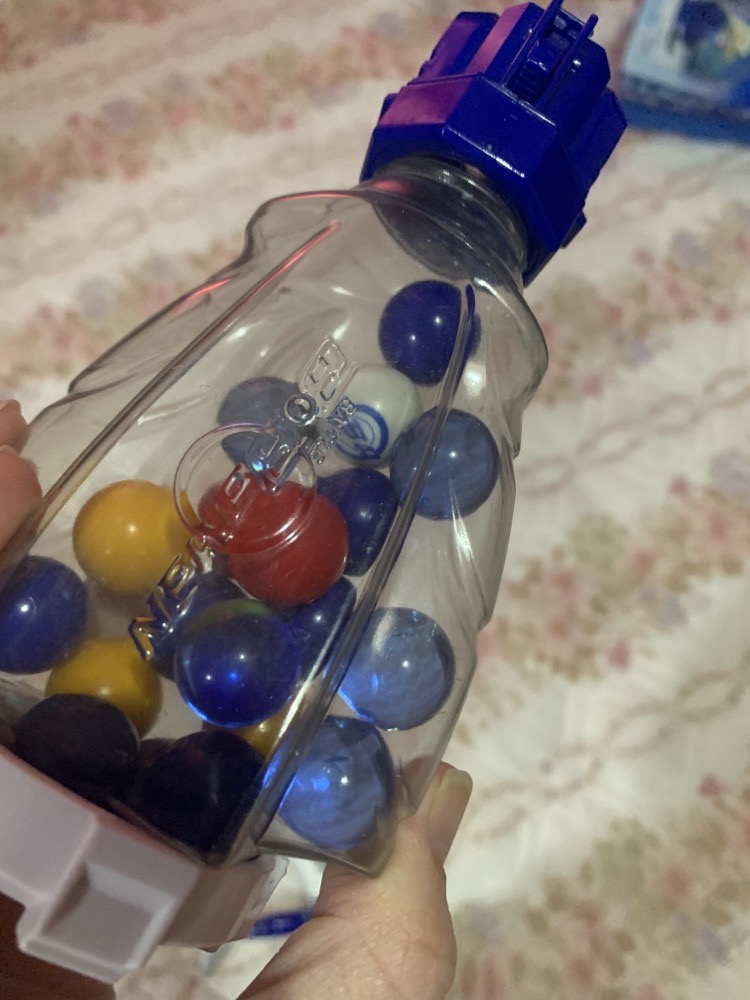 Distributeur et ballons
