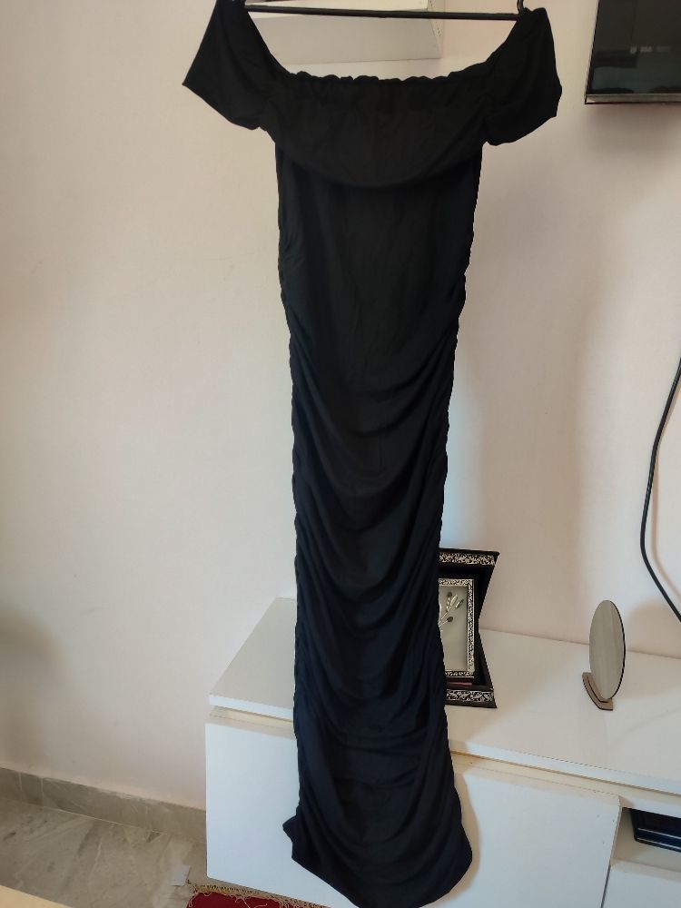 Robe moulante neuf avec étiquette 
