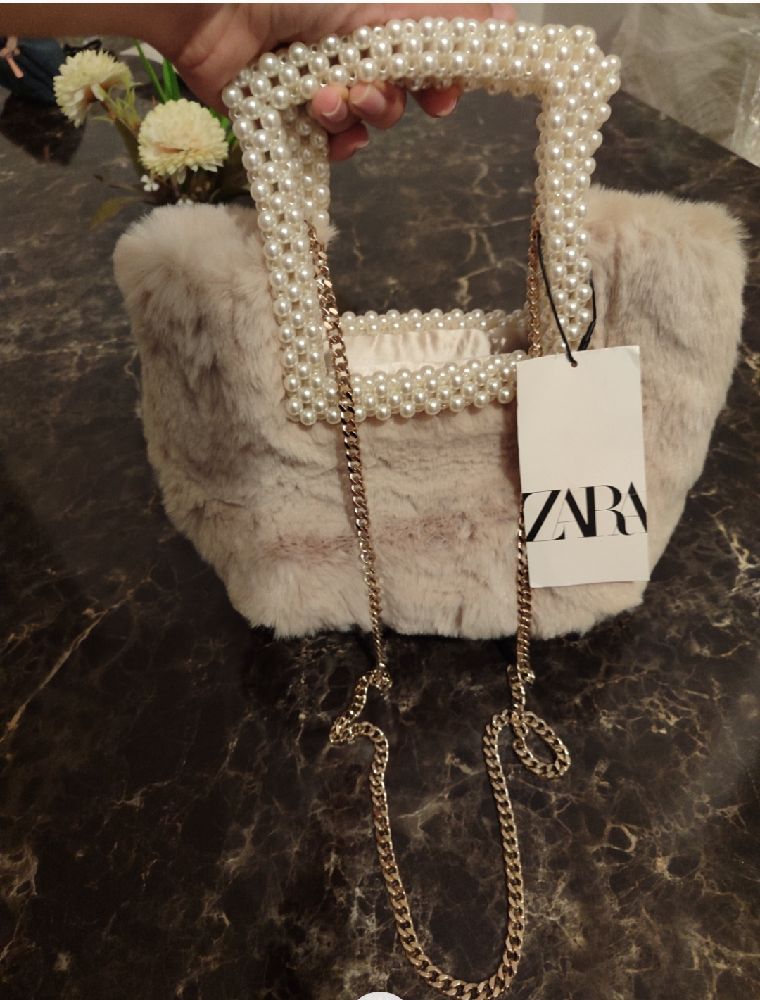 zara neuf avec étiquette 