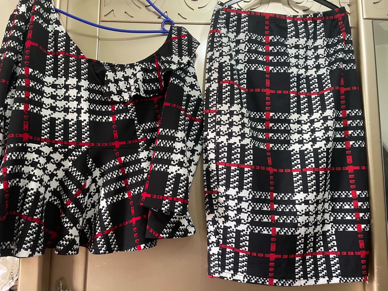 Ensemble 46/48
