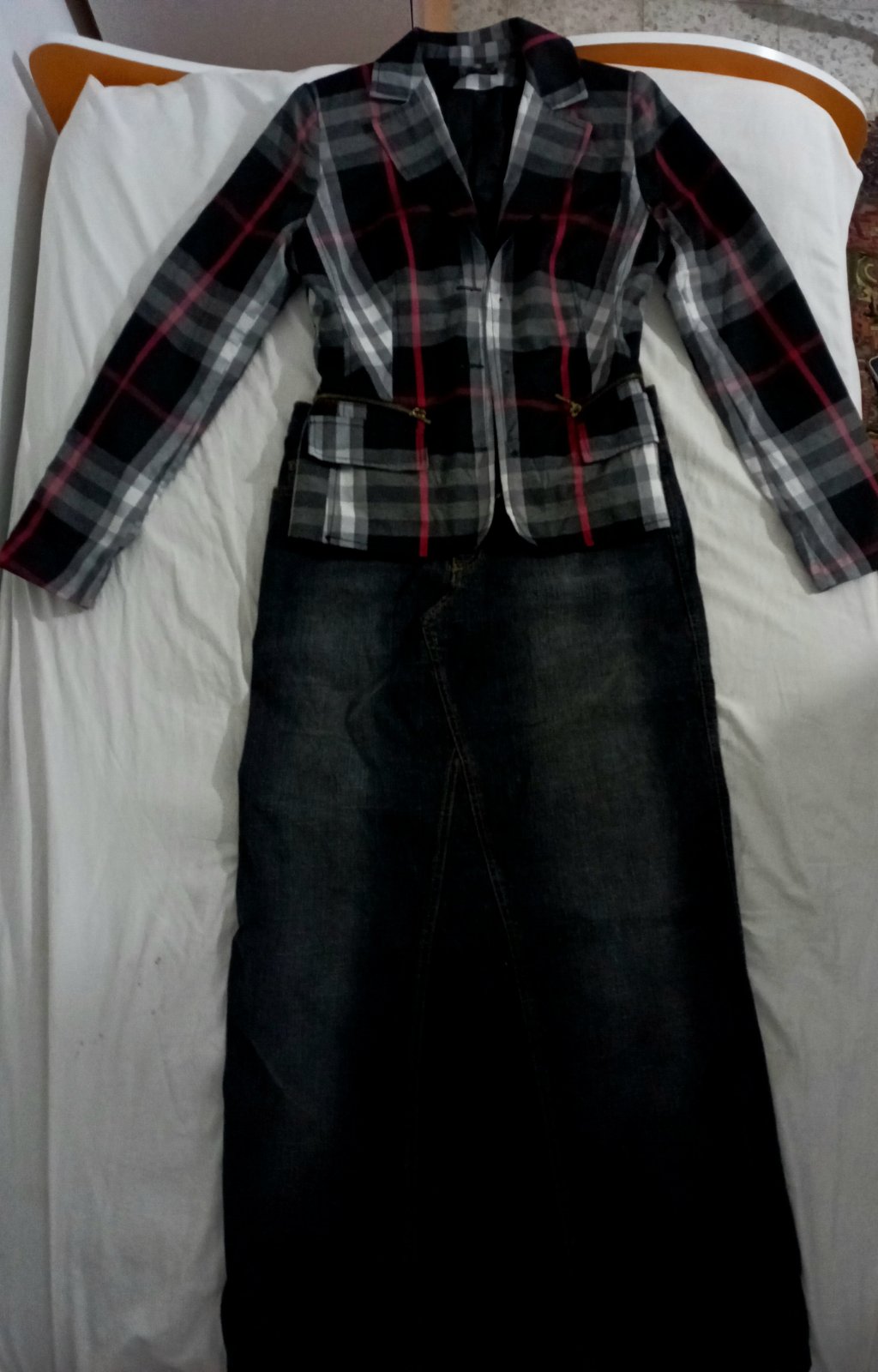 Ensemble tailleur veste et jupe motif écossais