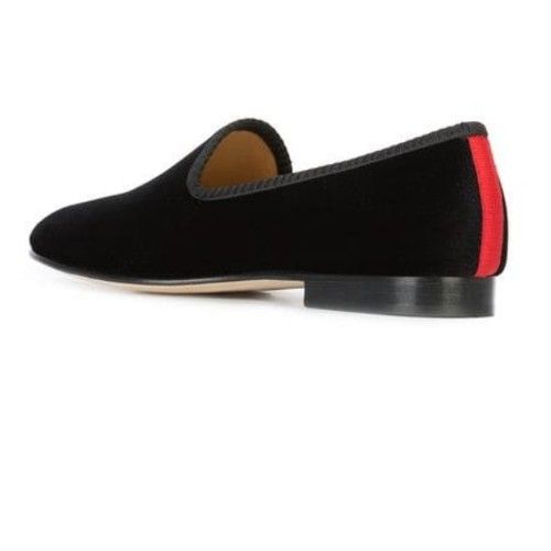 Mocassins velours noir avec une bande rouge 