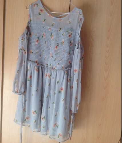 Une tres belle robe de la marque primark