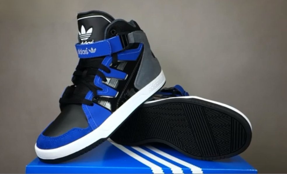Baskets Adidas MC-X1