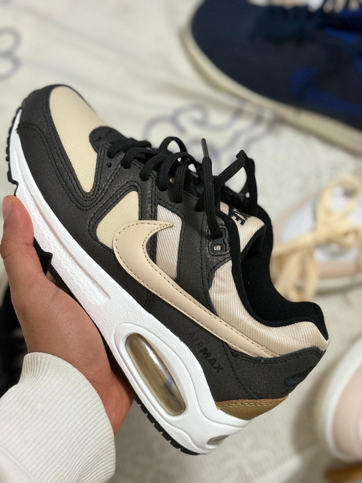 Nike Wmns Air Max 37,5