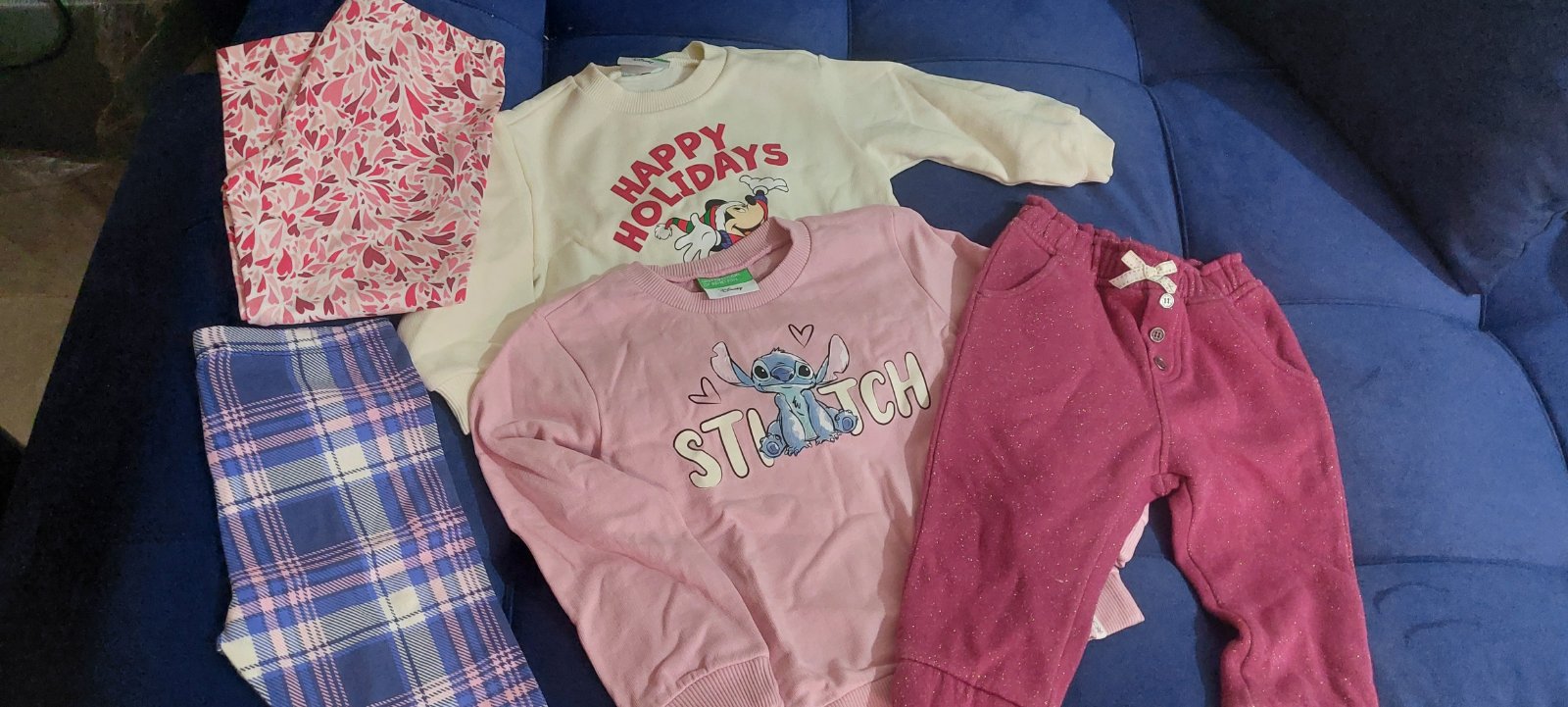 Lots pour fillette 2-3 ans tout neufs 