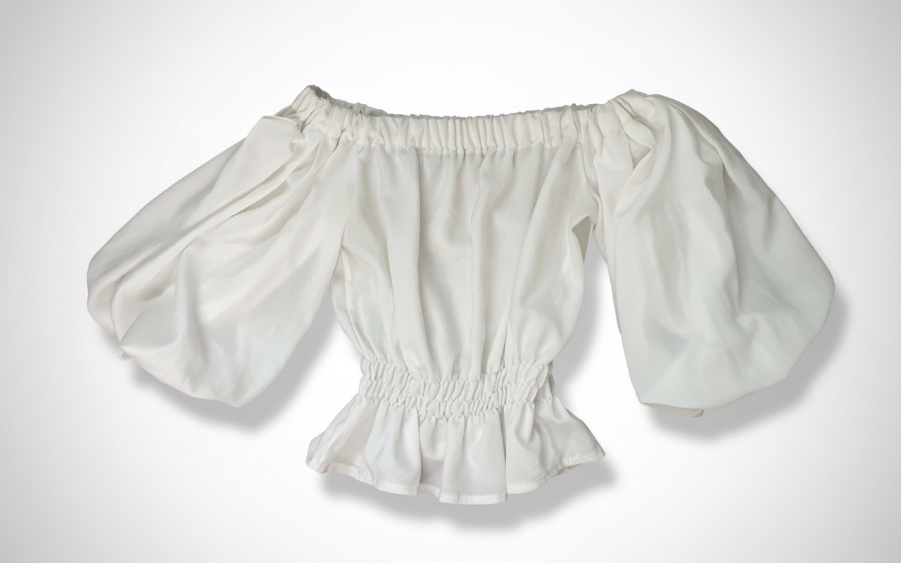 Blouse épaules dénudées 