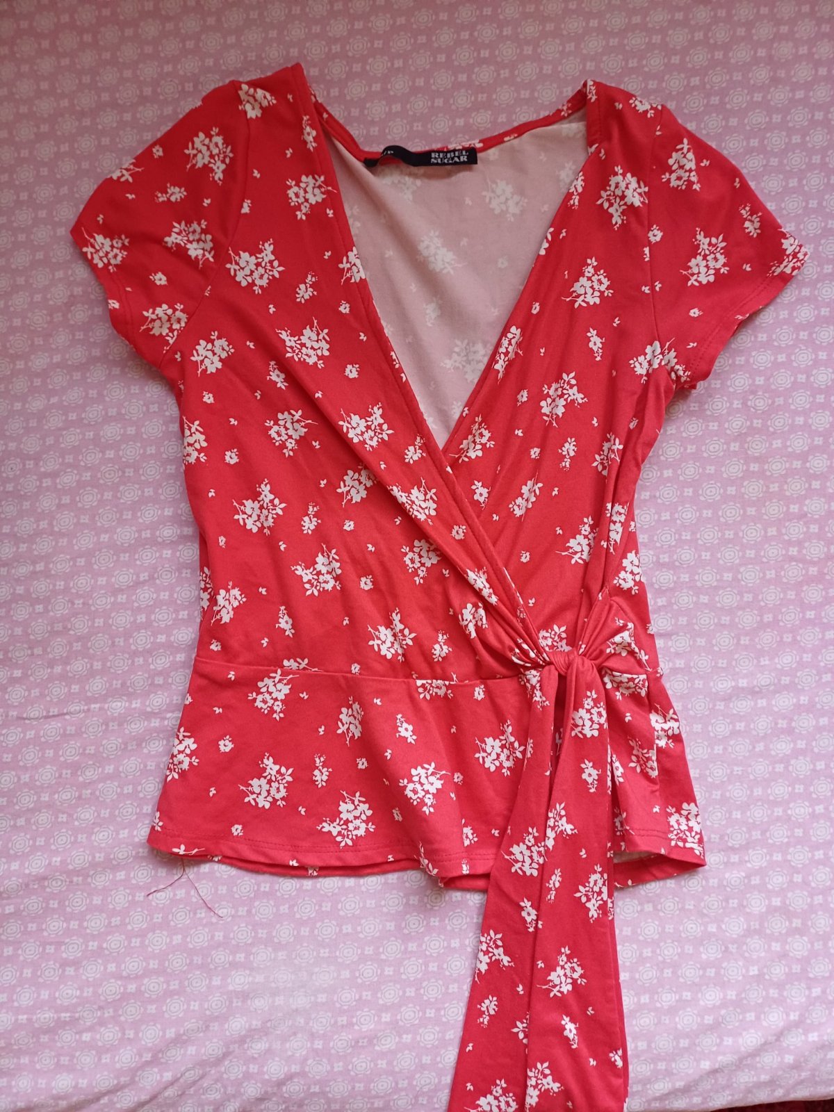 Pull rouge