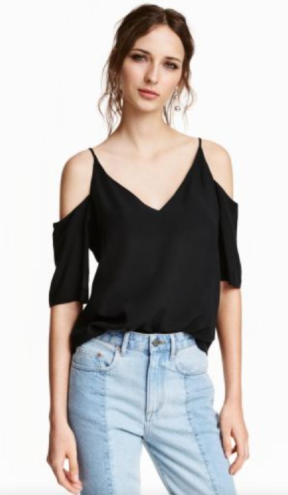 blouse avec manche dénudée 