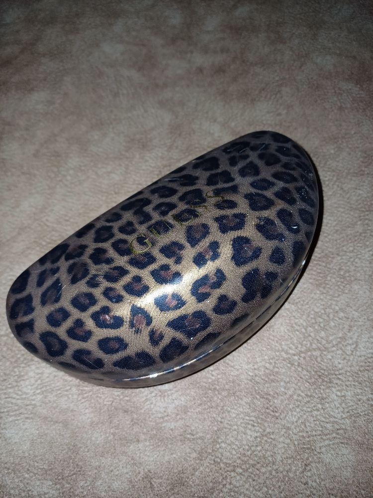Etui à lunettes Guess