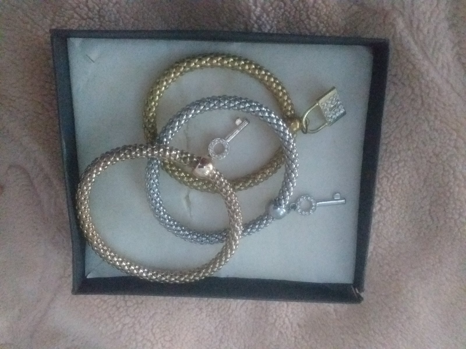Ensemble de bracelets de 3 couleurs 