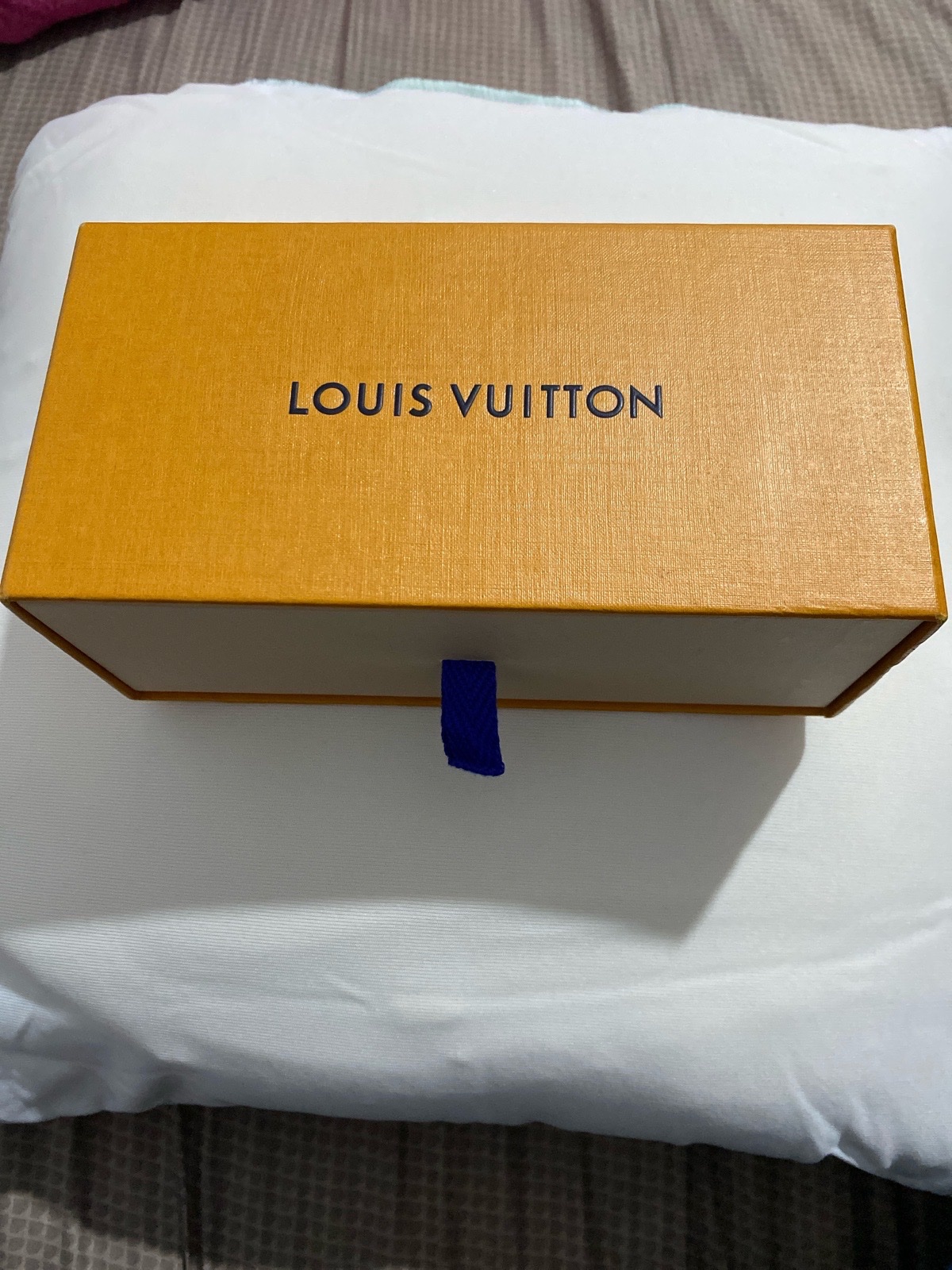 Lunette solaire louis vuitton authentique 