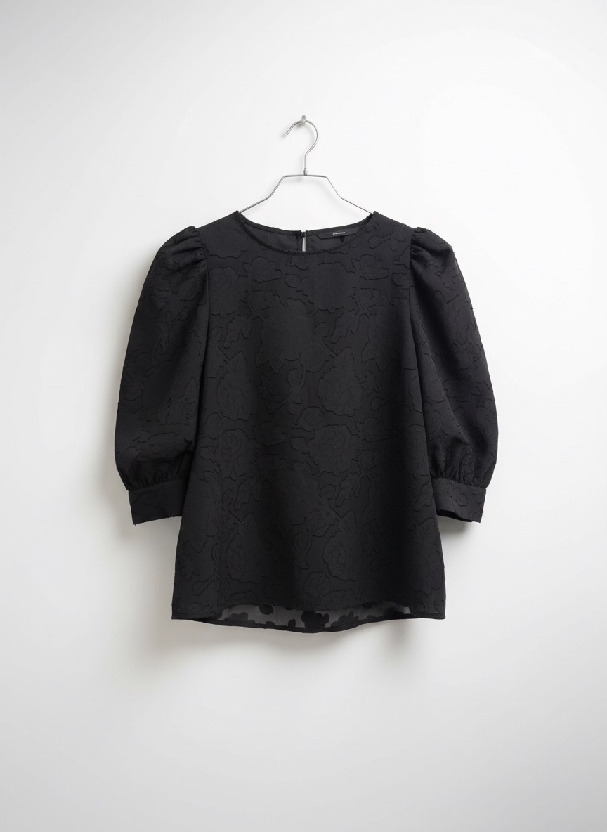 Jolie chemise de tres bon etat