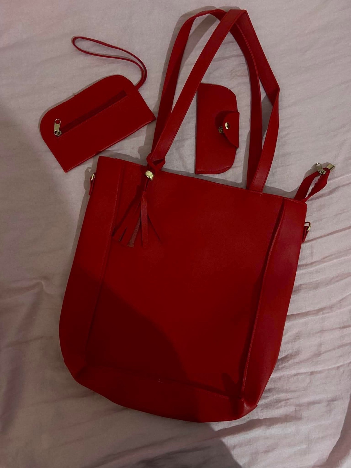 Sac rouge nouveau jamais porté 