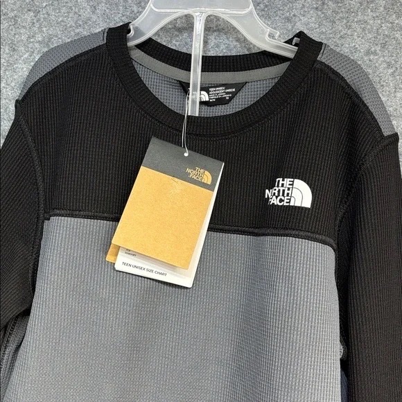 Pull the north face