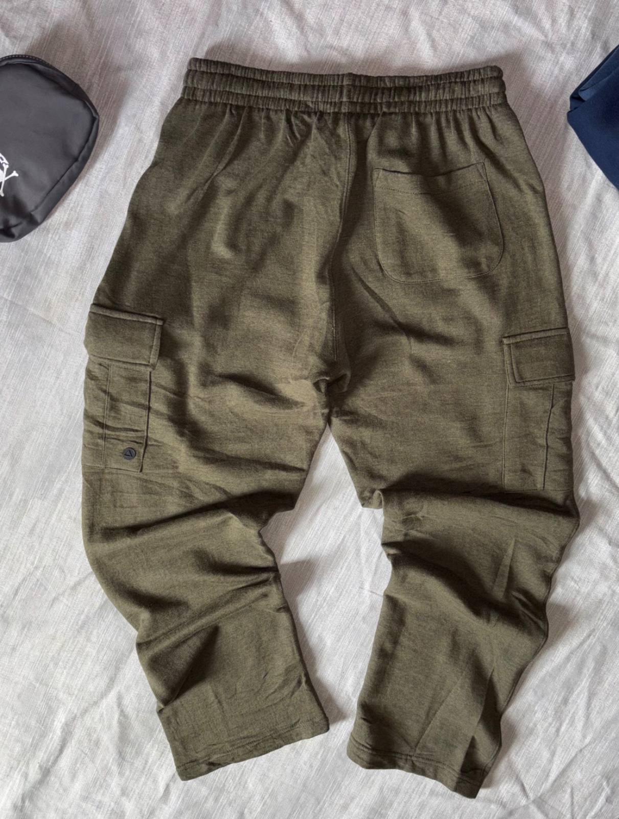 Cargo taille L etat 10/10