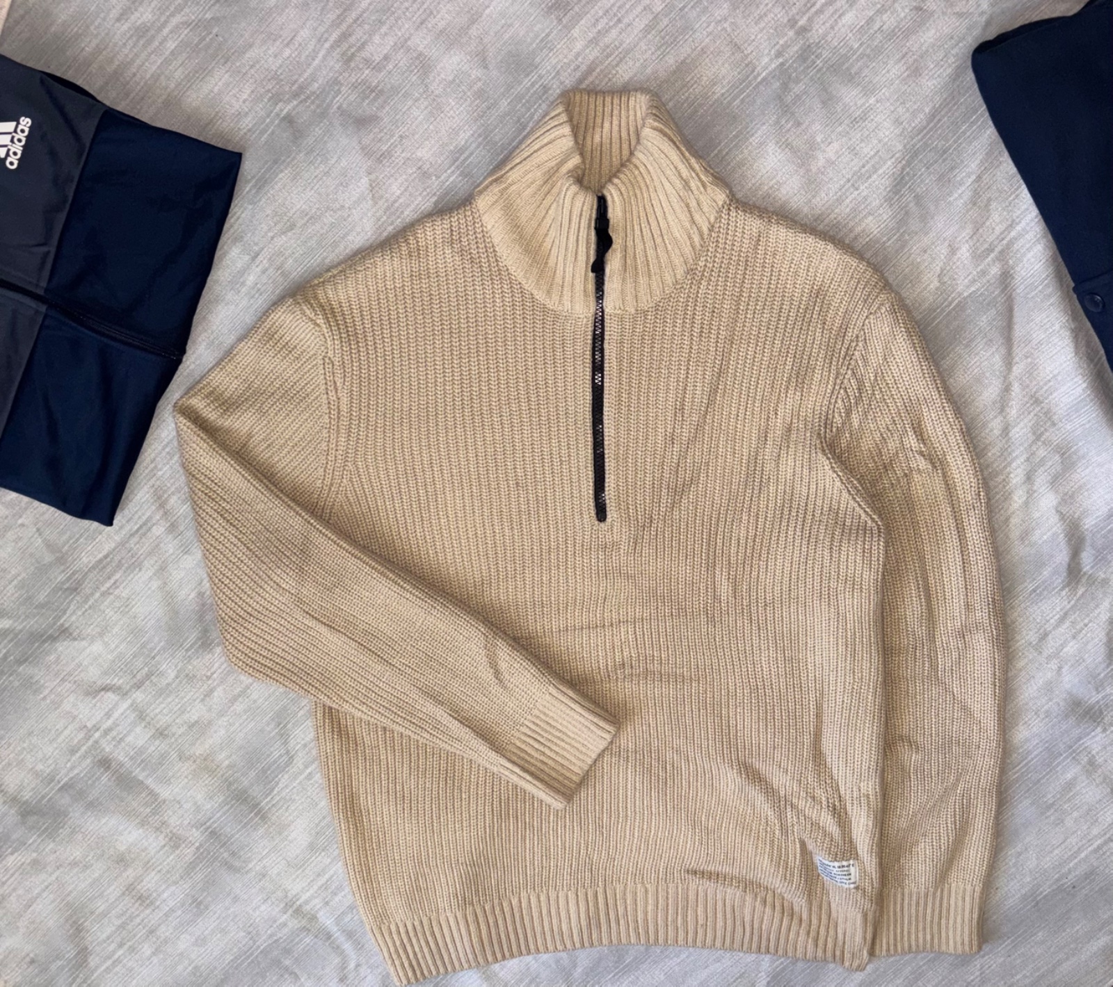 Pull col montant zippé H&M
