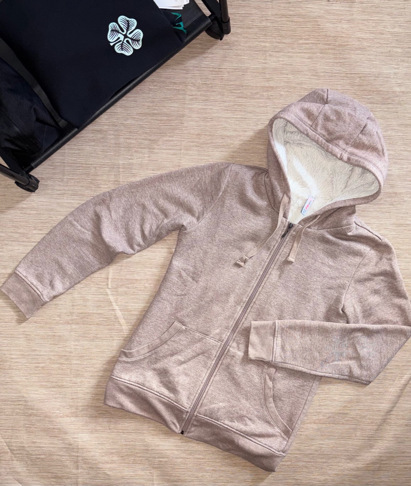 Veste FB sister