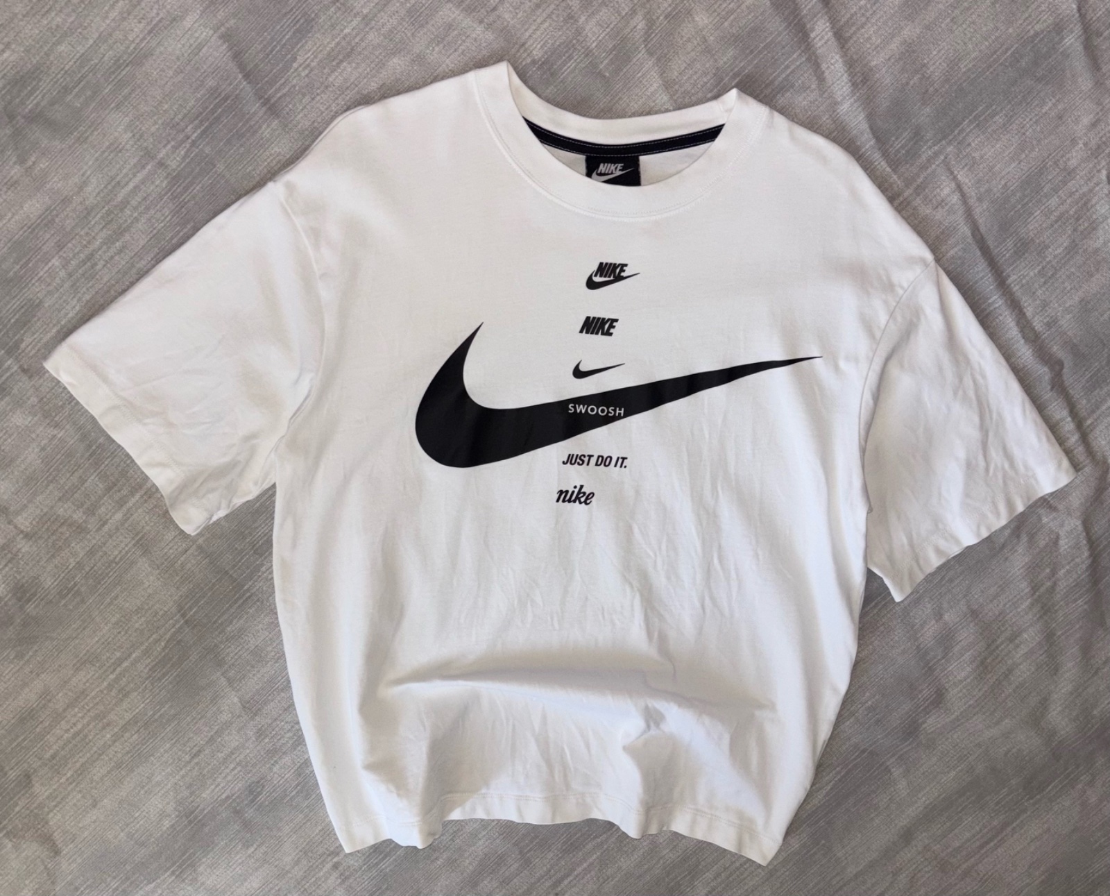 T-shirt Nike oversize authentique unisex 