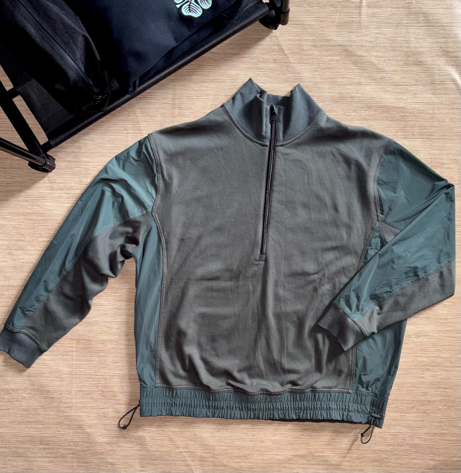 Pull Athleta Triumph à demi-zip unisex