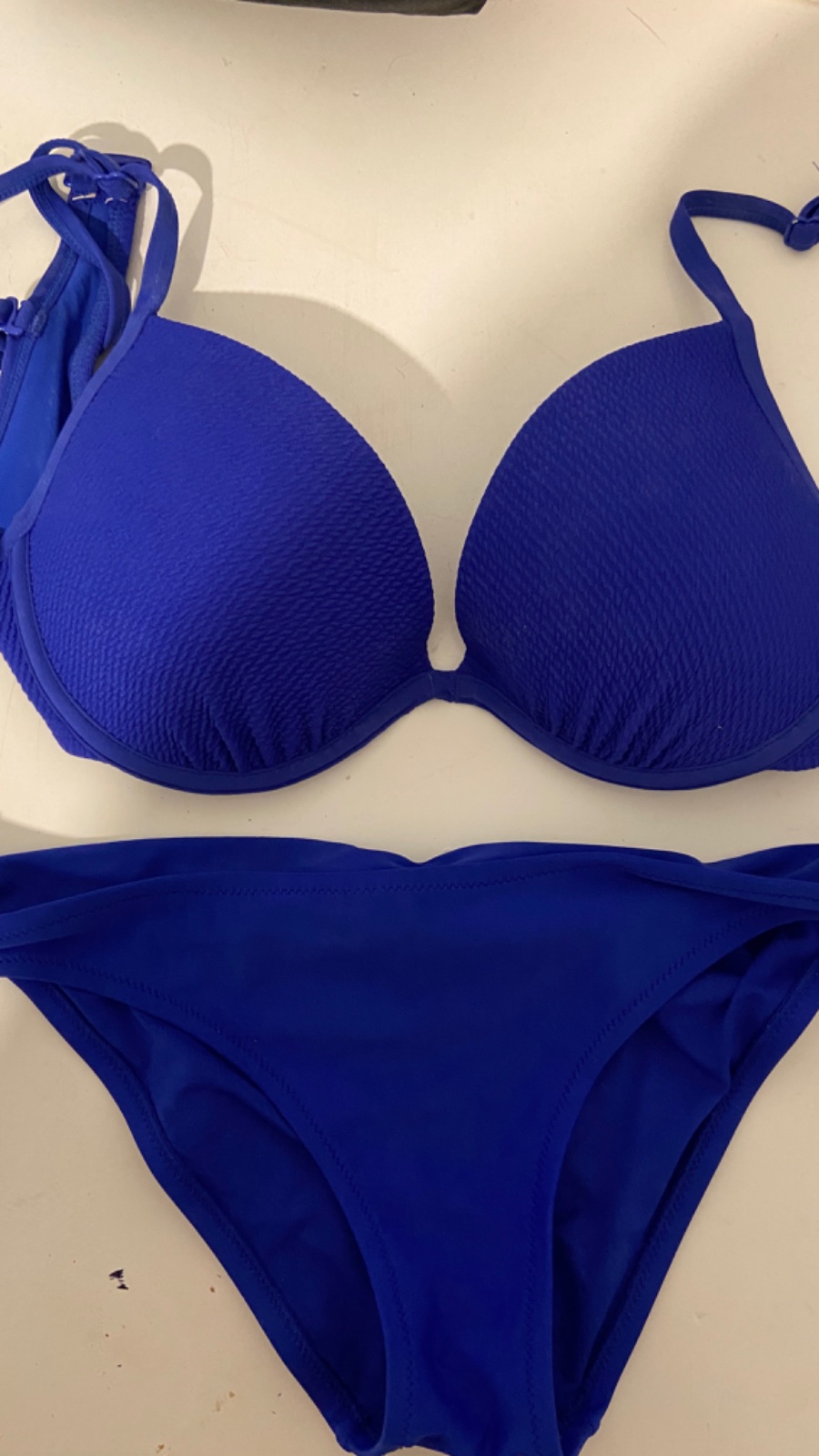 Deux pieces bleues