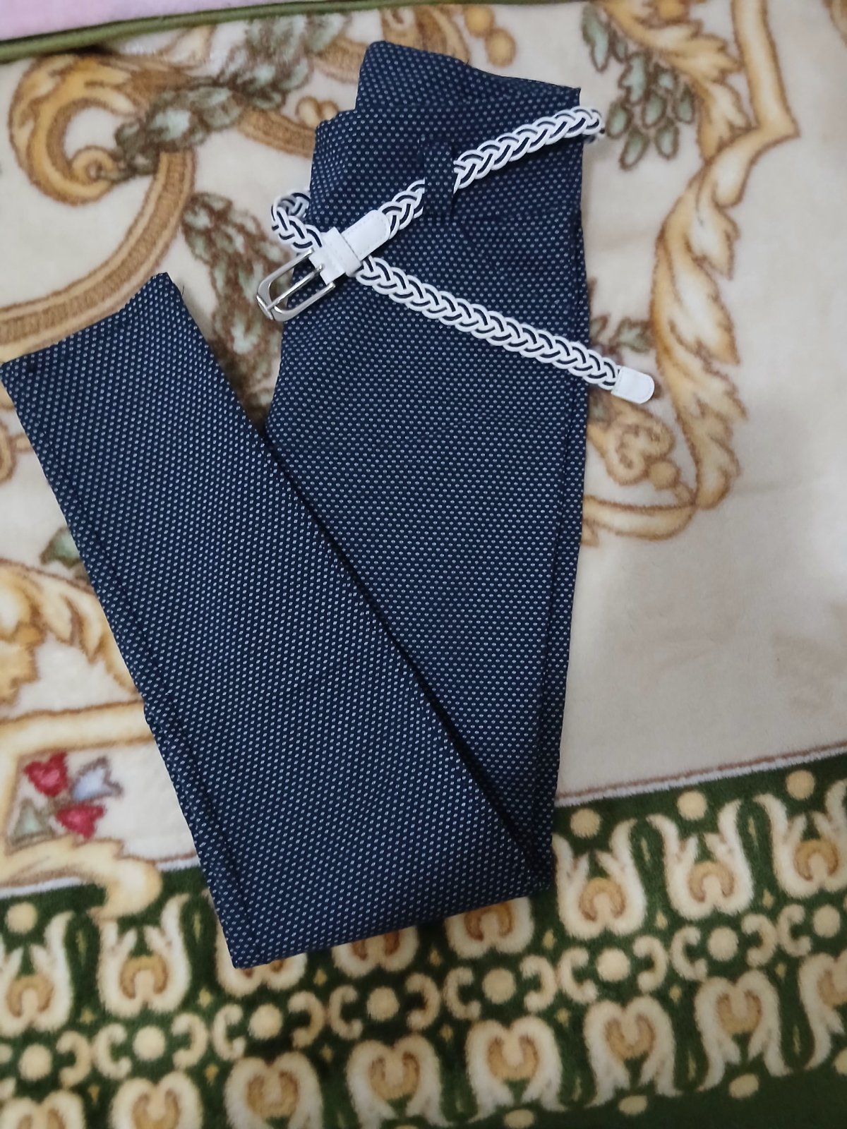 Pantalon bleu marine pointillé