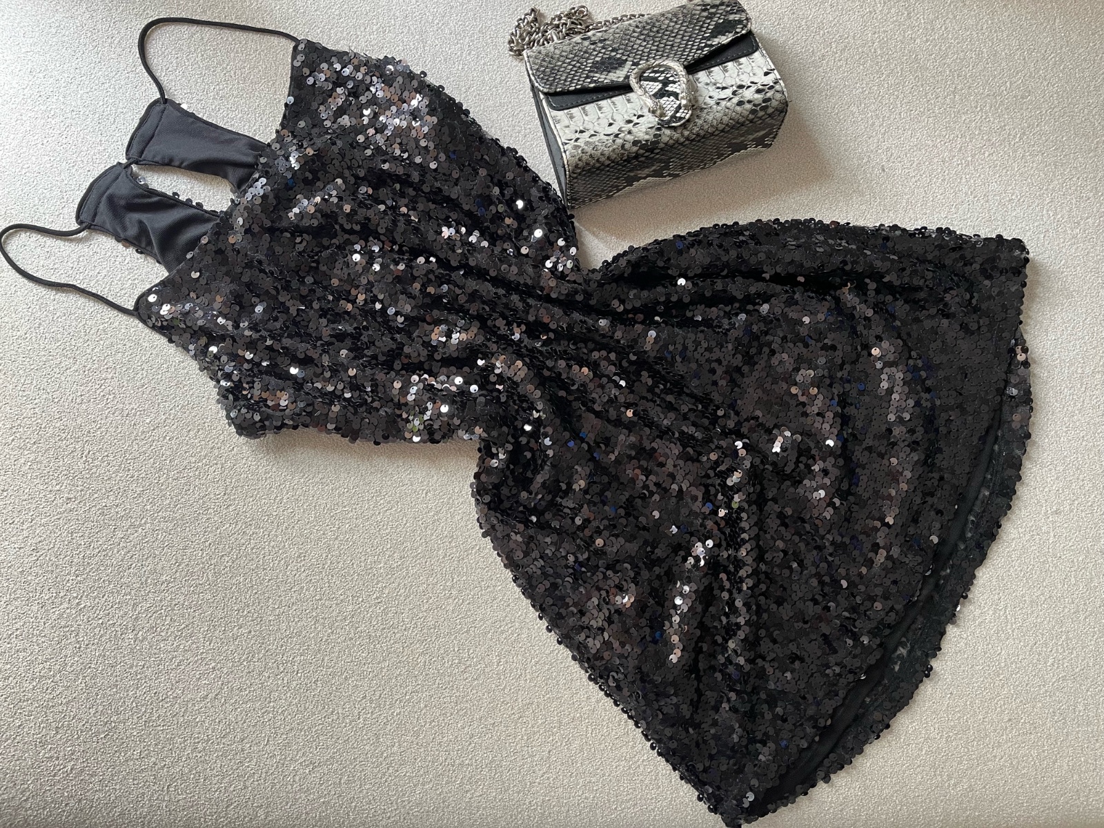 Robe bling bling noir Taille M 🖤