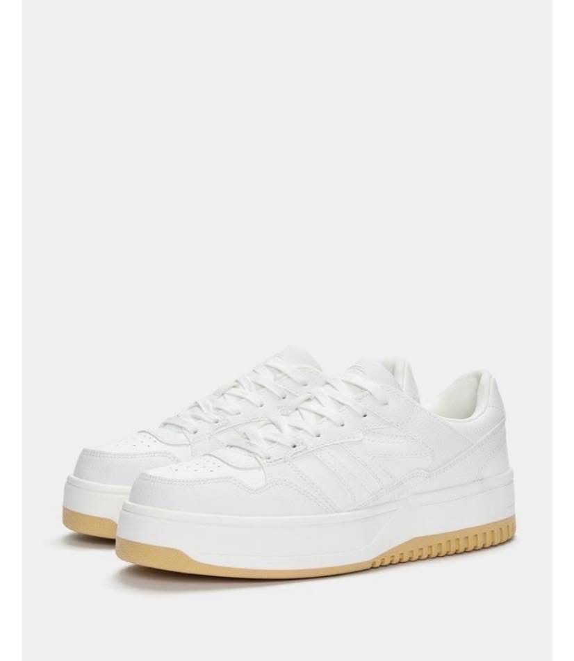 Basket de la marque pull and bear