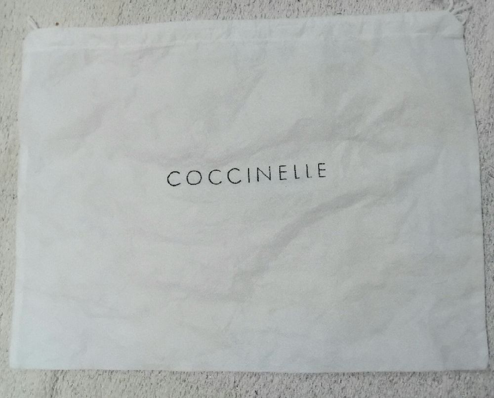 Dust bag coccinelle