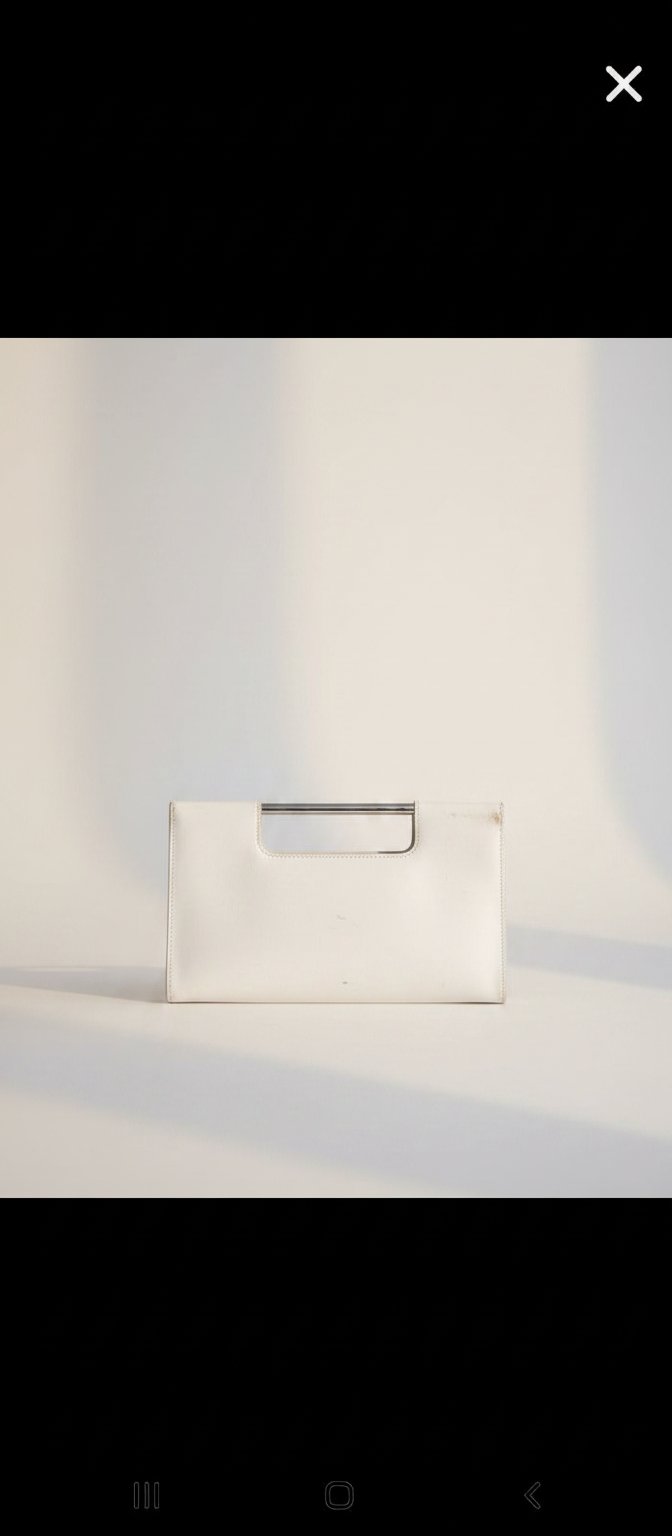 Sac à main cuir blanc trés original pièce rare