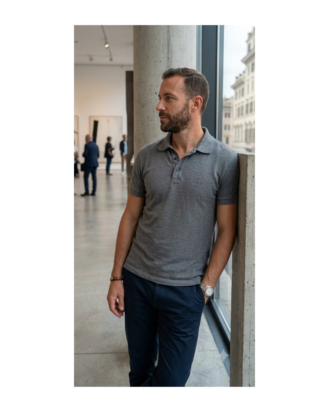 Bonne affaire Polo valentino authentique original avec référence raare