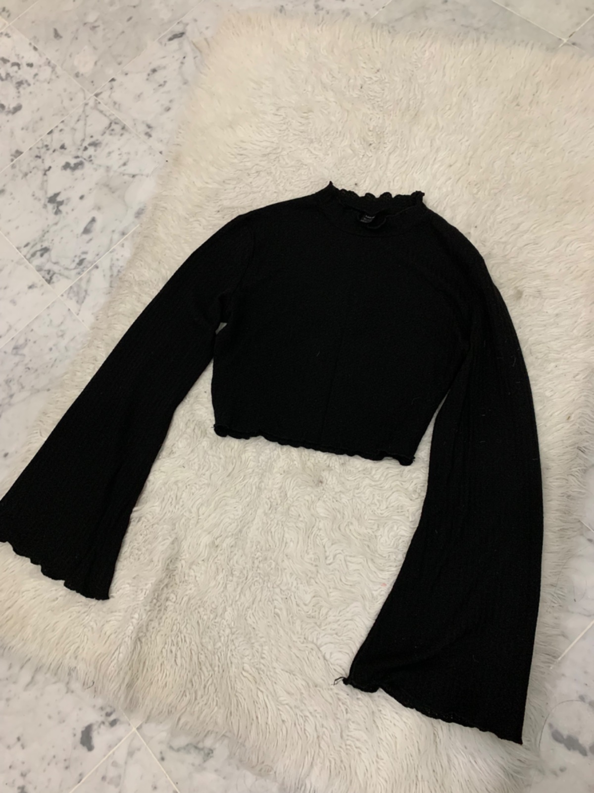 Wide dleeve top
