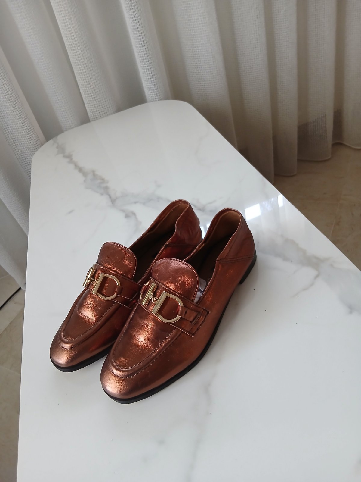 Mocassins bronze  très chic cuir très souple