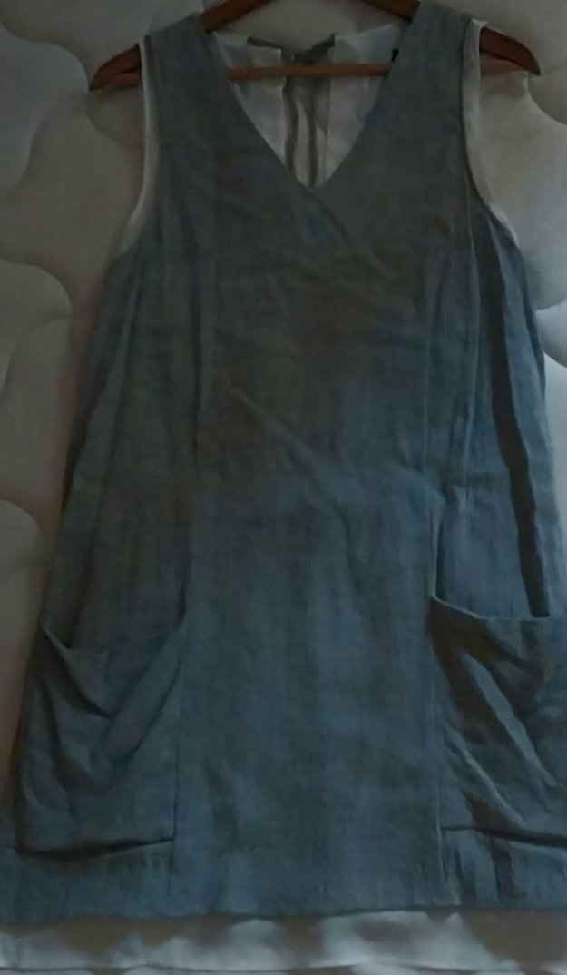 Robe zara tlabess M/L couleur mélangé entre le gris et le blanc 