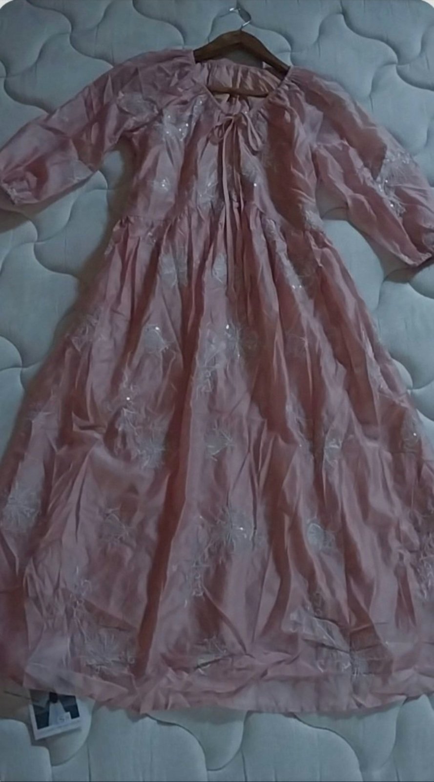 Robe chic importation France neuf jamais porté 