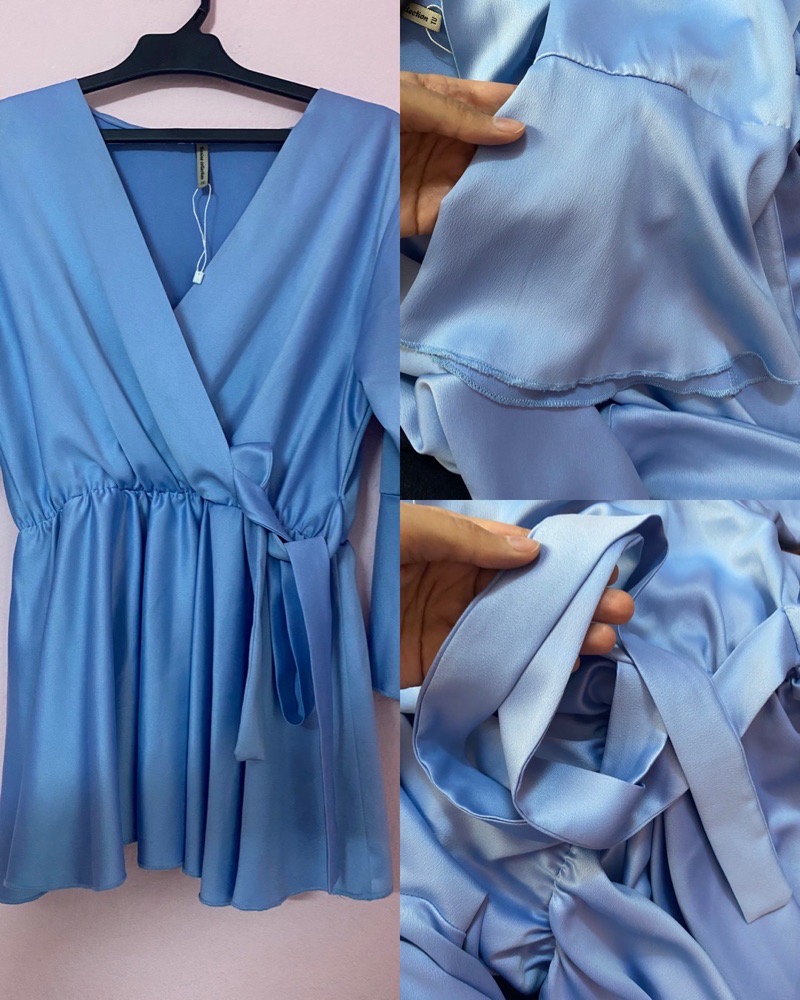 Chemisier bleu ciel en satin