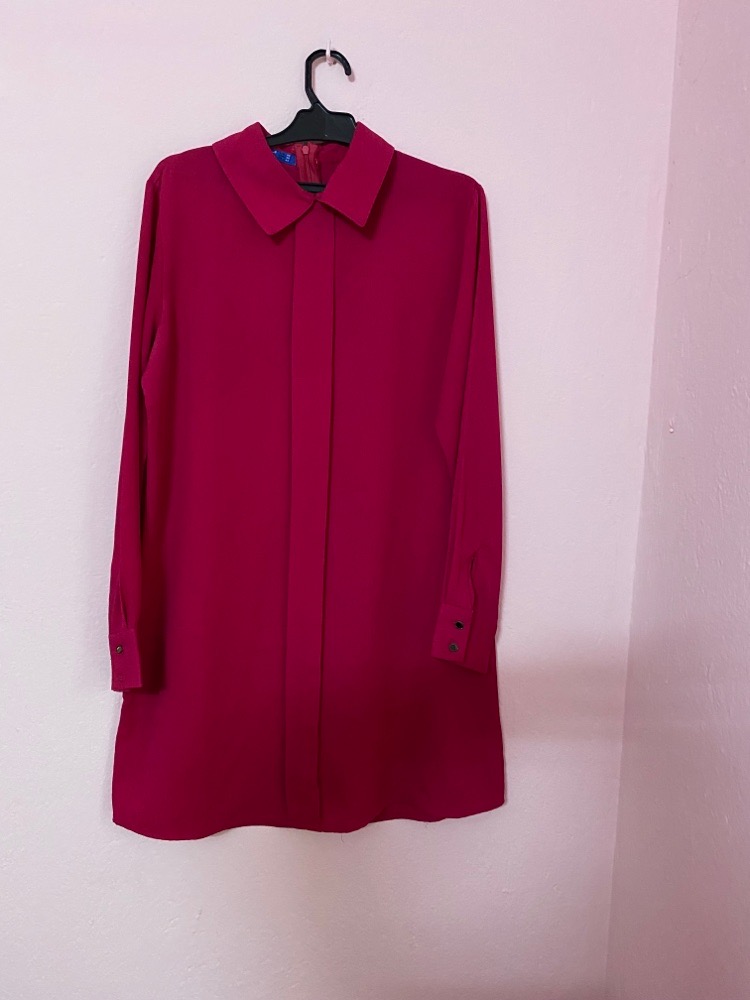 Chemise longue rose foncée taille M / L