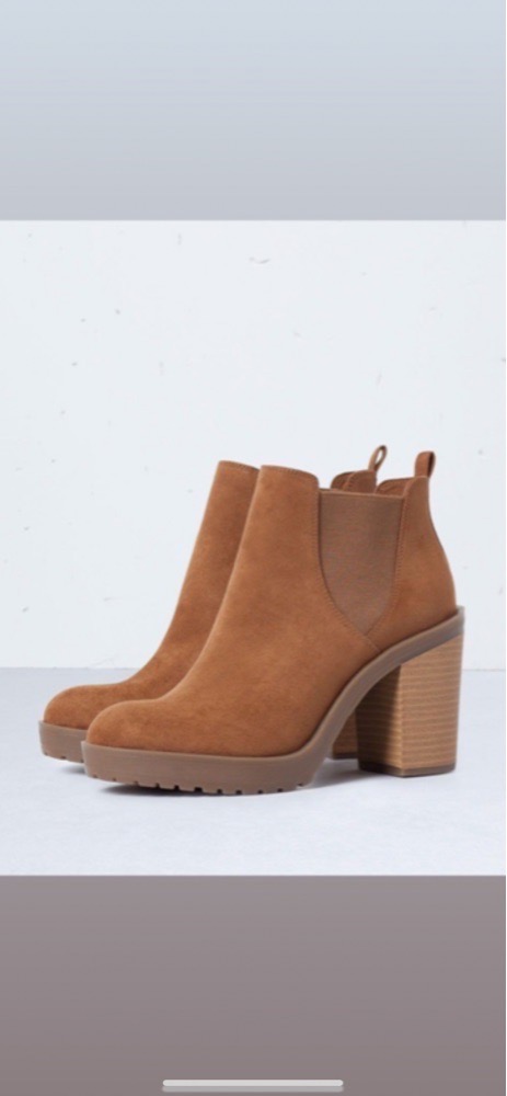 Bottines camel de la marque bershka 