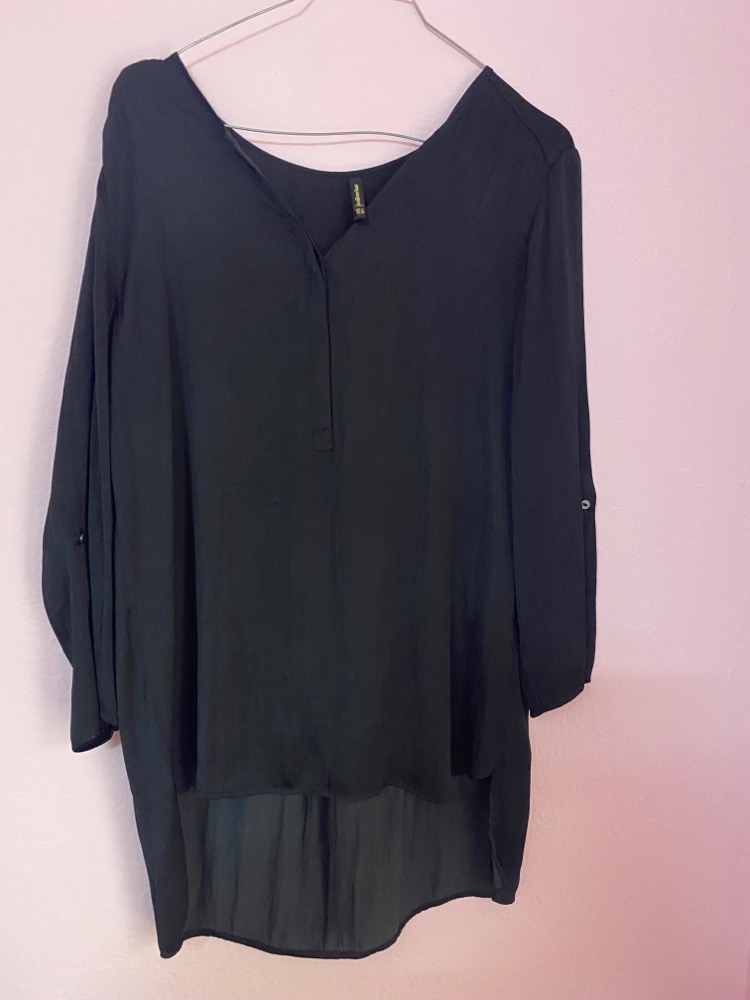 Chemise satinée noir stradivarius taille M