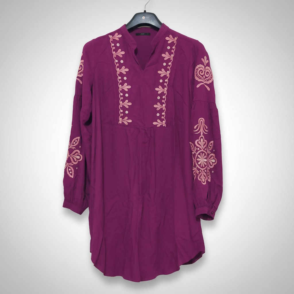 Robe brodée violette Zen 