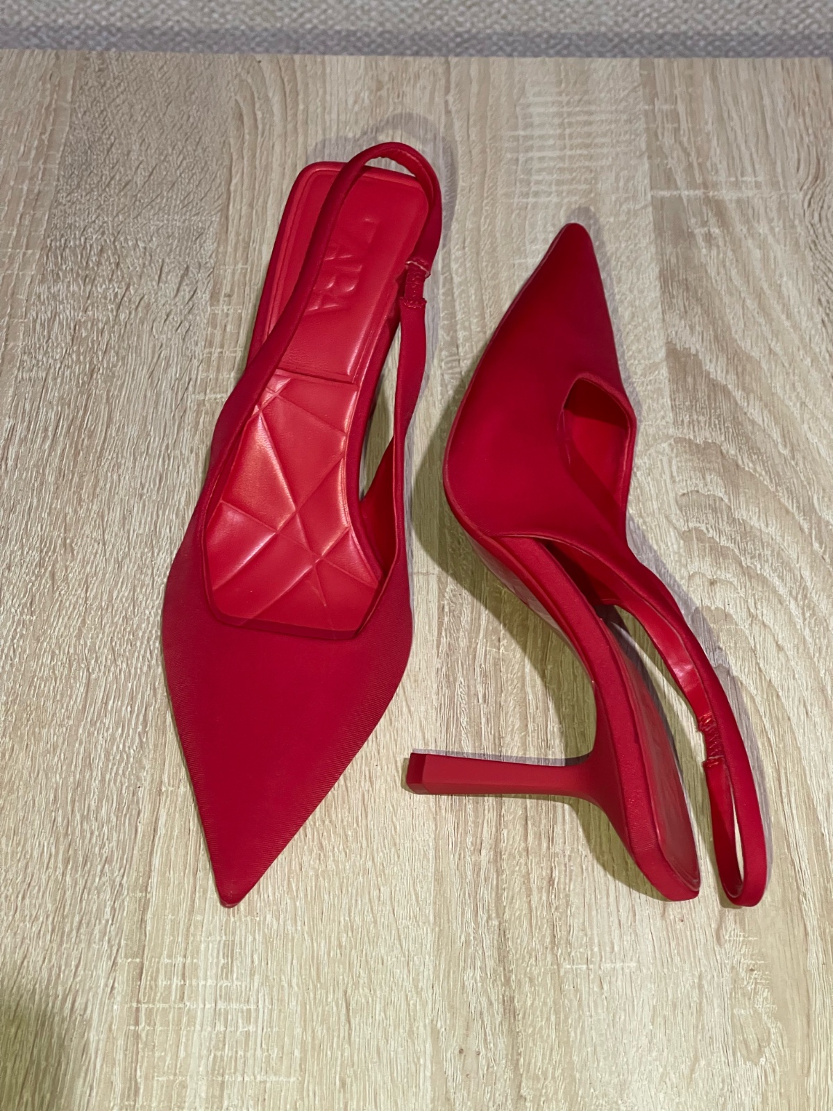 Talon Zara