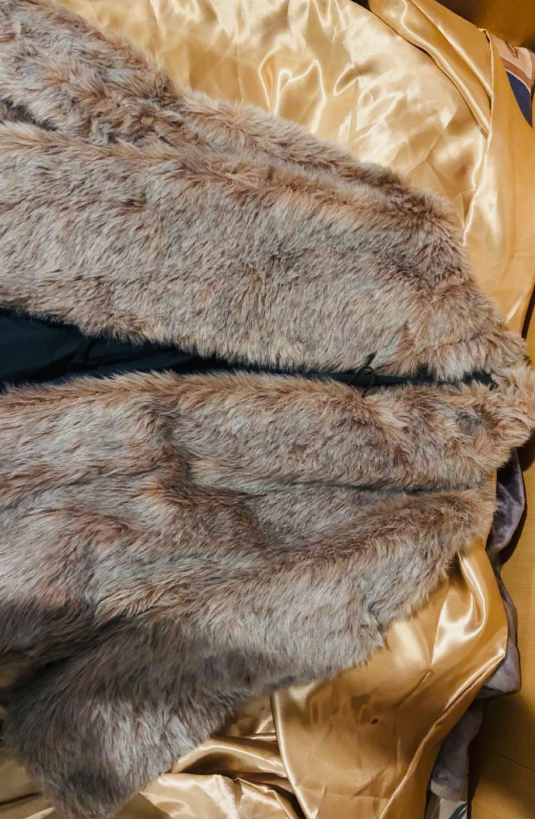 Manteau forrure neuf avec etiquette 