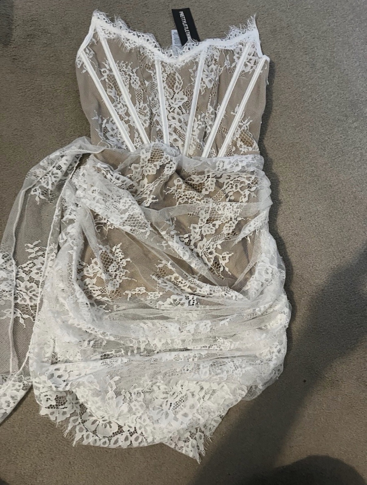 Petite robe en corset 