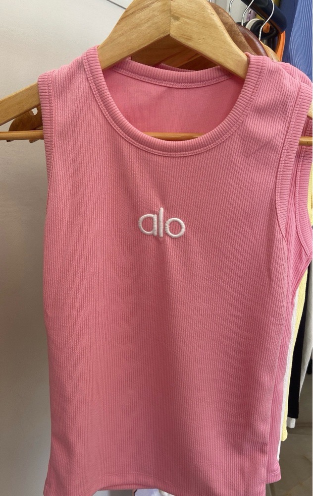 Pull Alo jamais porté
