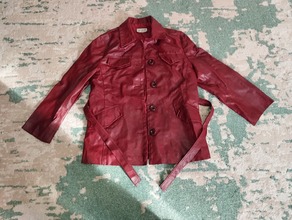 Veste Cuir rouge bordeaux très classe 