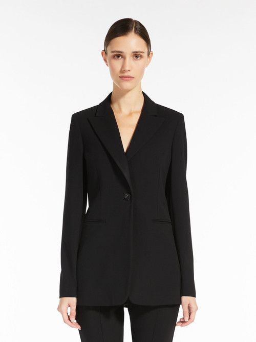 Blazer noire très élégante 