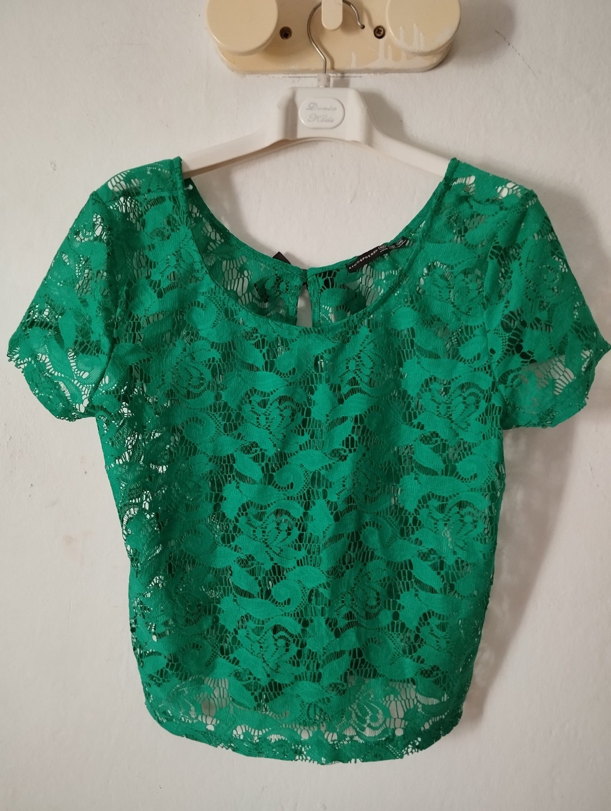 T-shirt en dentelle verte