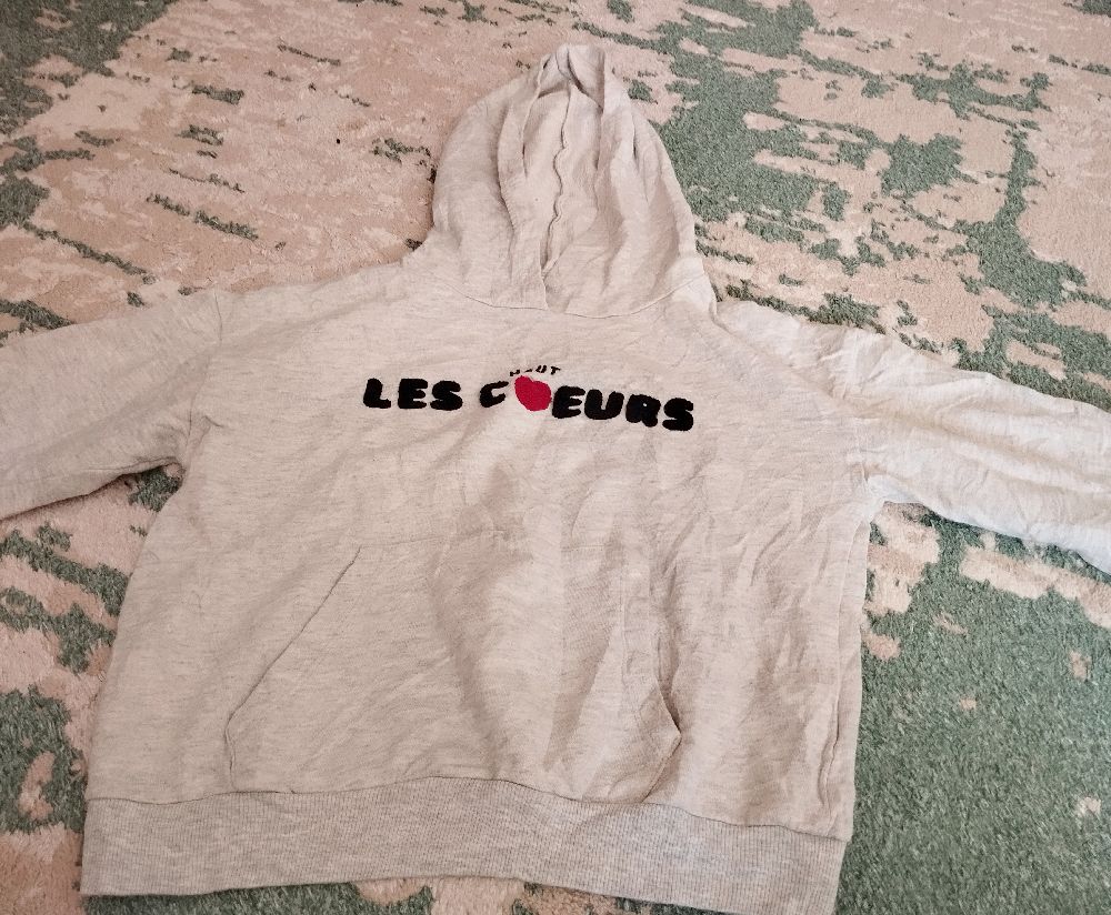 Sweatshirt à capuche marque Monoprix 