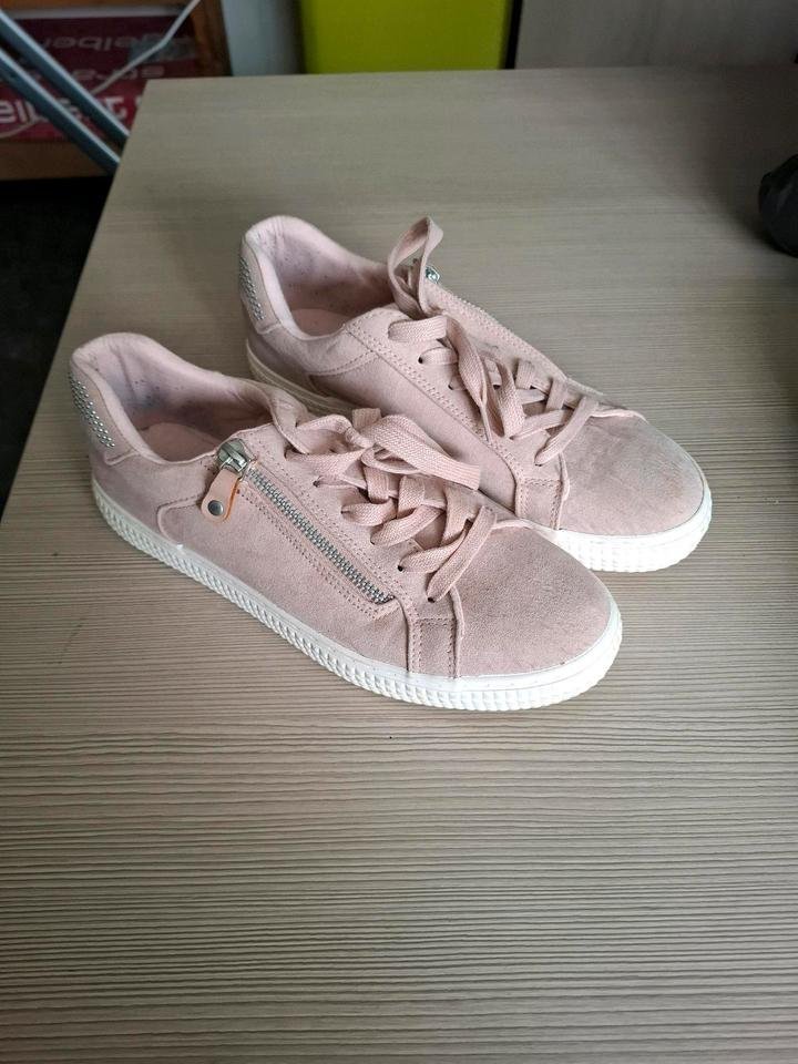 Basket Rose marque Graceland 